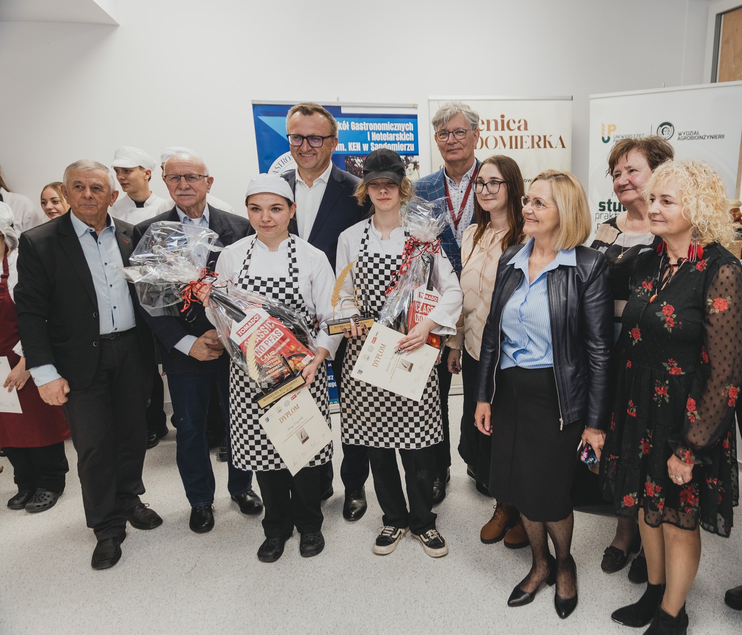 659770668_976512651621721_1403339059983694729_n